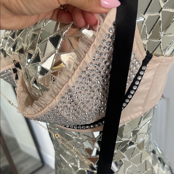 Victoria’s Secret Dream Angels NYE Balconette Bra 34DD & panty L set Champagne - Picture 2 of 16